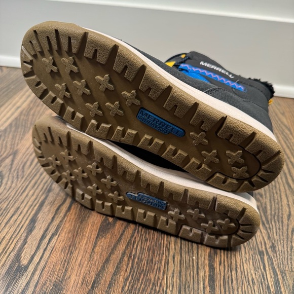Marrell Snow Crush 3.0 waterproof snow boots size 5M - Picture 6 of 7